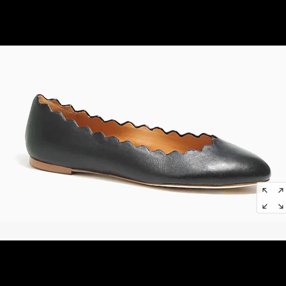 Leather scalloped ballet flats